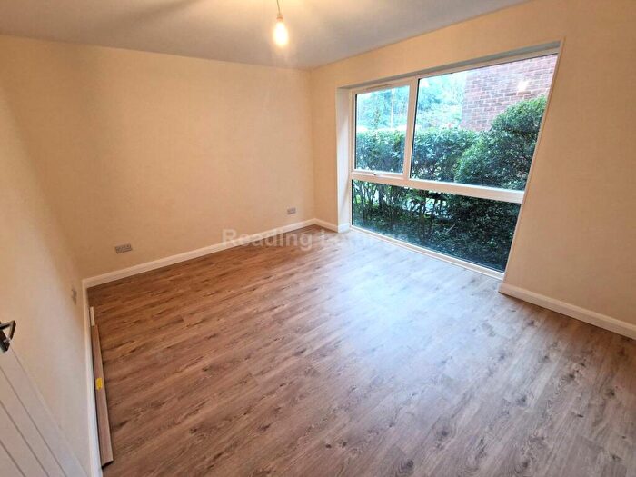 1 Bedroom Flat To Rent In Josephine Court, Reading, RG30