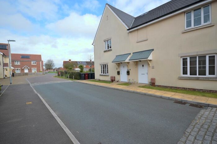 1 Bedroom Flat To Rent In Whyke Marsh, Chichester, West Sussex, PO19