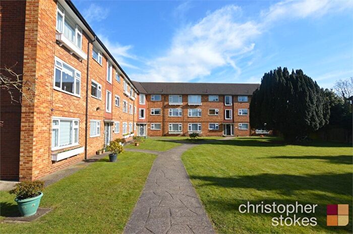 2 Bedroom Flat To Rent In Edwick Court, High Street, Cheshunt, Hertfordshire, EN8