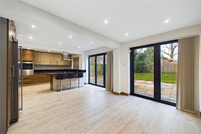 4 Bedroom Detached House To Rent In Albion Road, Sandhurst, Berkshire, GU47