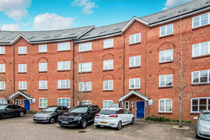 2 Bedroom Apartment To Rent In Crown Quay, Prebend Street, Bedford, MK40
