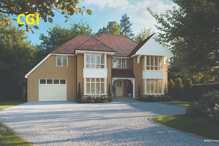 3 Bedroom Detached House For Sale In Burgess Wood Road South, Beaconsfield, Buckinghamshire, HP9