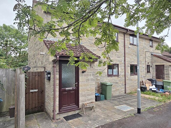 1 Bedroom Flat For Sale In Manor Close, Glastonbury, BA6