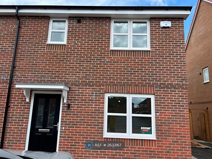 3 Bedroom Semi-Detached House To Rent In Meggitt Avenue, Coventry, CV6
