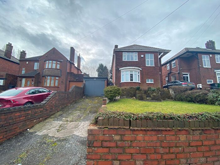 3 Bedroom Detached House To Rent In New Birmingham Road, Dudley, DY2