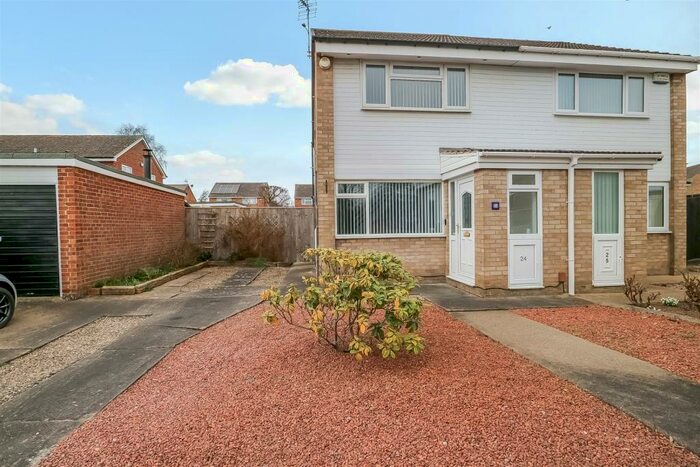 2 Bedroom Semi-Detached House To Rent In Moffat Close, Darlington, DL1