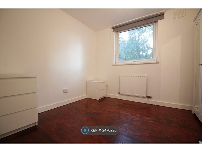 4 Bedroom Flat To Rent In Forge Place, London, NW1