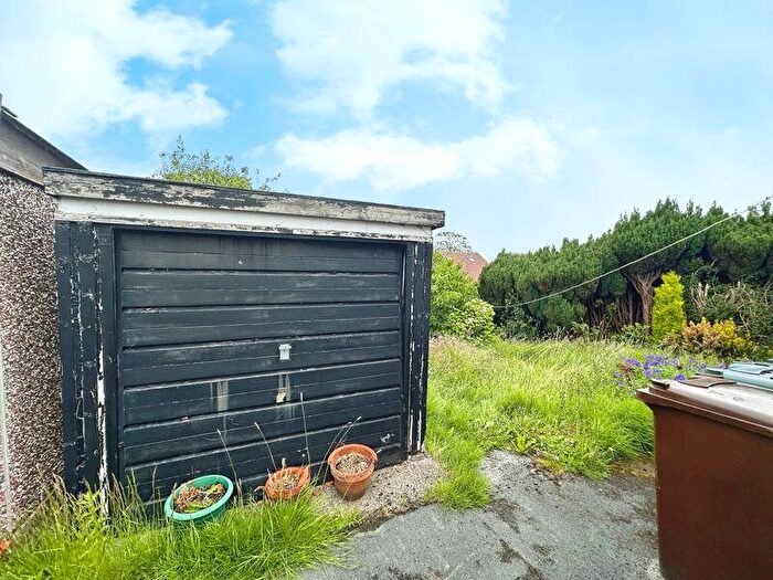 2 Bedroom Bungalow For Sale In Chiltern Drive, Bury, BL8
