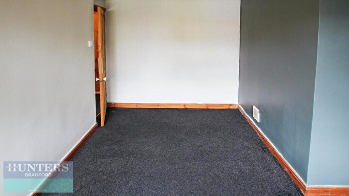 2 Bedroom Cottage To Rent In Cranford Place, Wilsden, Bradford, BD15