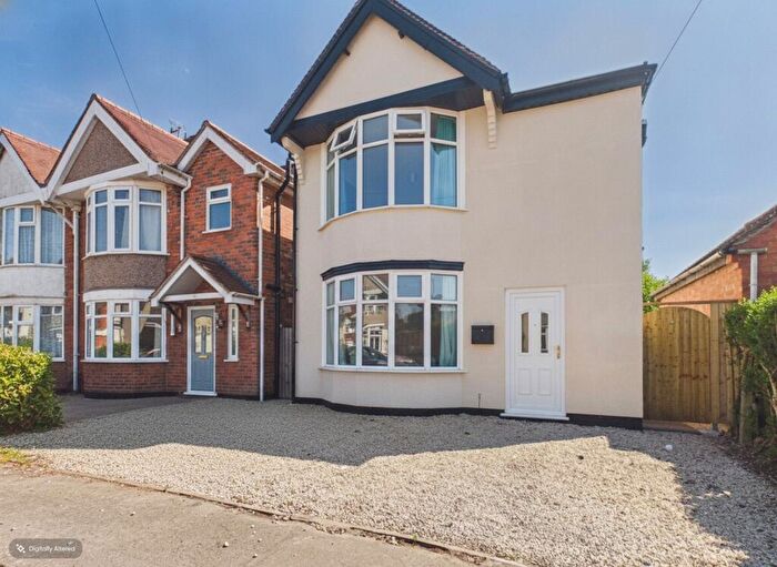 3 Bedroom Detached House For Sale In Forest Road, Hinckley, LE10