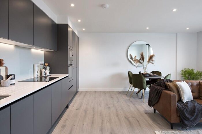 1 Bedroom Flat To Rent In The Courtyard Circus Street, BN2