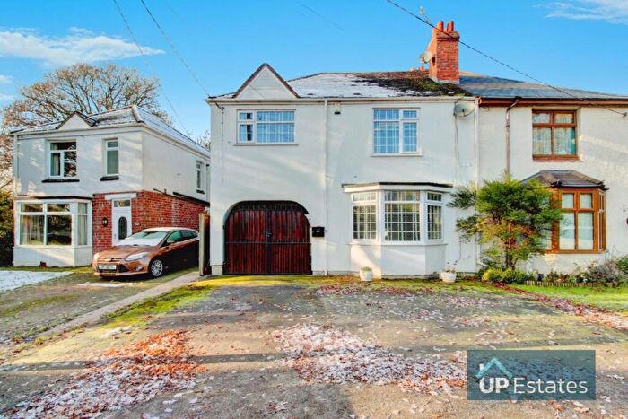 4 Bedroom Semi-Detached House To Rent In Cromwell Lane, Burton Green, Kenilworth, CV8