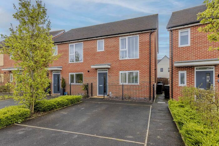 3 Bedroom Semi-Detached House To Rent In James Grundy Avenue, Stoke On Trent, ST4