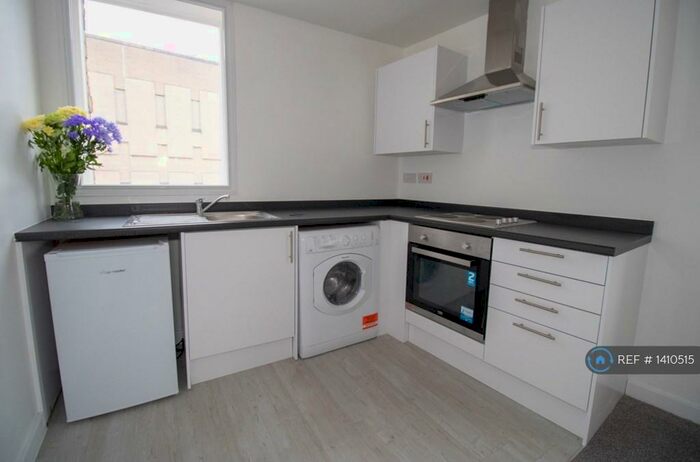 1 Bedroom Flat To Rent In Cheapside Chambers, Bradford, BD1