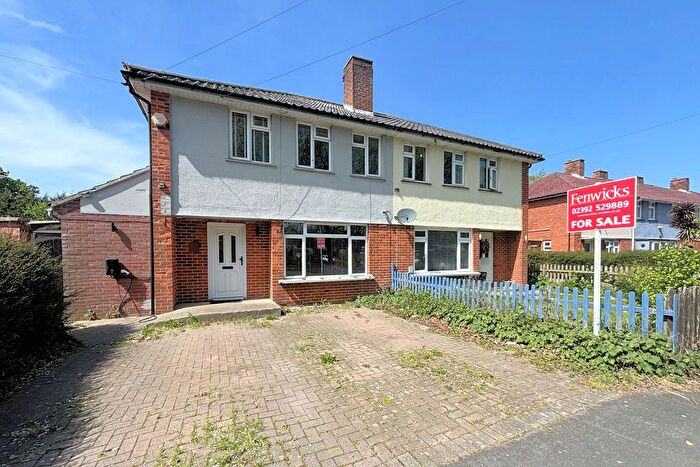 3 Bedroom Semi Detached House For Sale In Tukes Avenue, Gosport, PO13