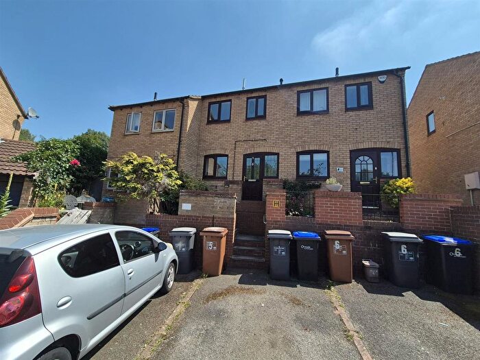 2 Bedroom Terraced House To Rent In St. Dunstans Rise, Northampton, NN4