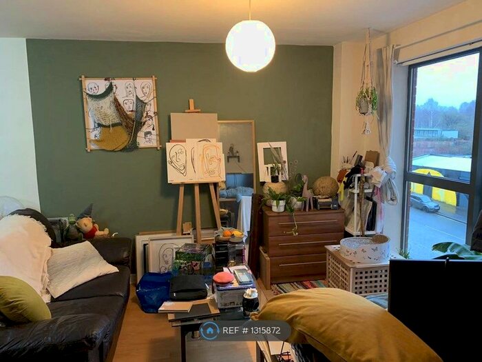 Studio To Rent In Red Bank, Manchester M4