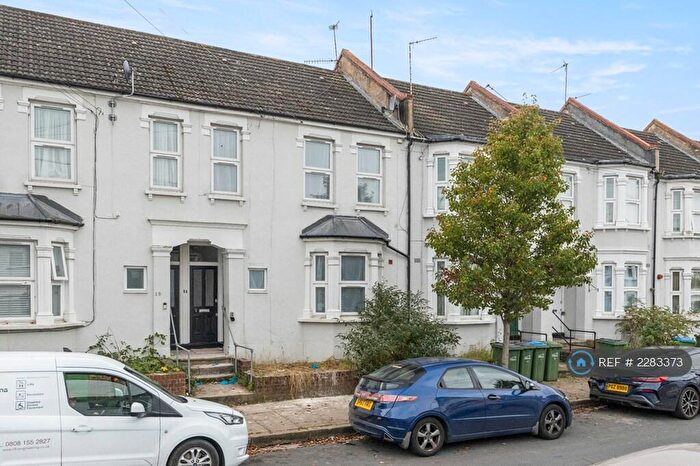 2 Bedroom Flat To Rent In Alliance Road, London, SE18