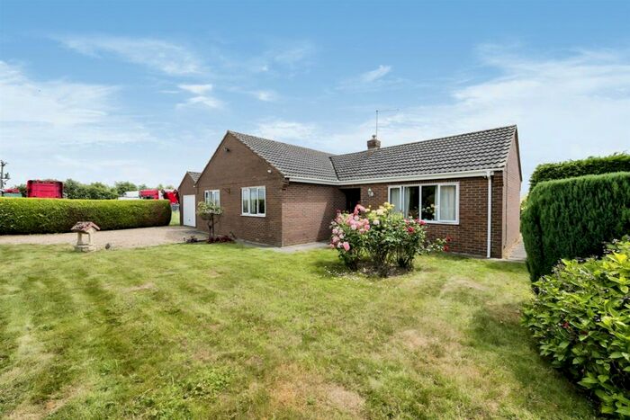 2 Bedroom Detached Bungalow For Sale In Mereside Drove, Ramsey, Huntingdon, PE26