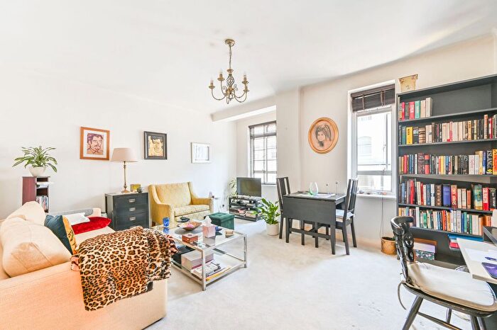 1 Bedroom Flat To Rent In Hatherley Grove, Westbourne Grove, London, W2