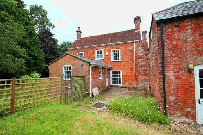 2 Bedroom Semi-Detached House To Rent In Lyndhurst Road, Brockenhurst, Hampshire, SO42
