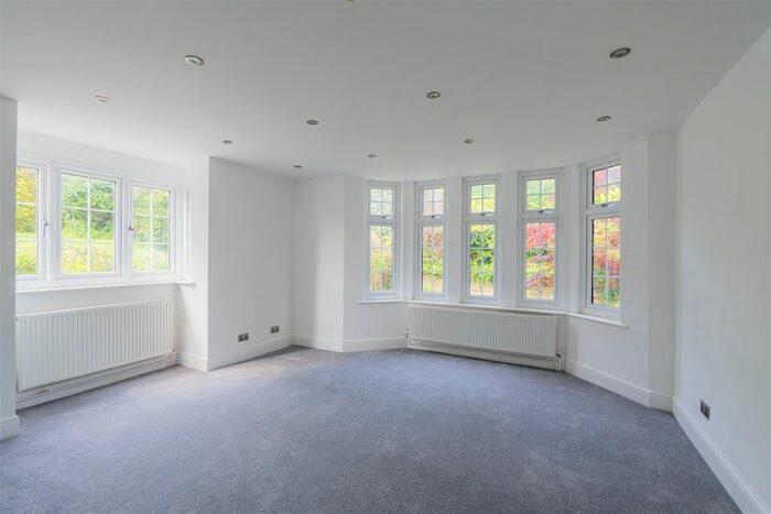 4 Bedroom Detached House For Sale In Stockwood Hill, Keynsham, Bristol, BS31