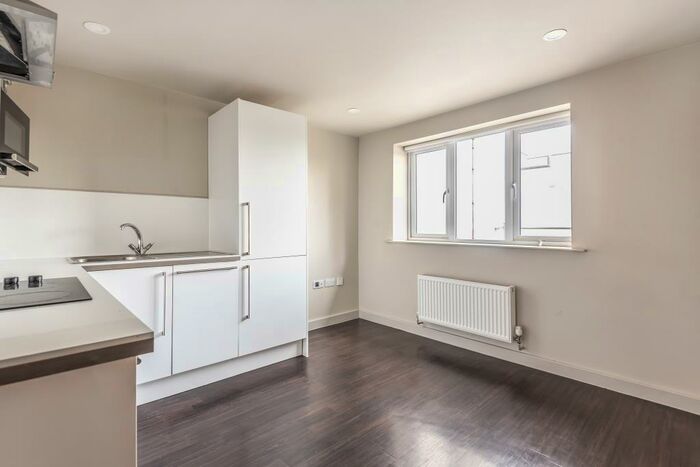 1 Bedroom Apartment To Rent In Miflats, Bracknell, RG12