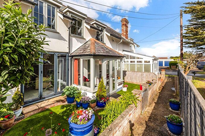 3 Bedroom Mews For Sale In First Marine Avenue, Barton On Sea, New Milton, Hampshire, BH25