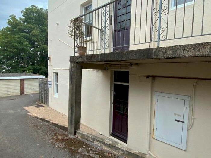 1 Bedroom Flat To Rent In Wellington Road, Brighton, BN2