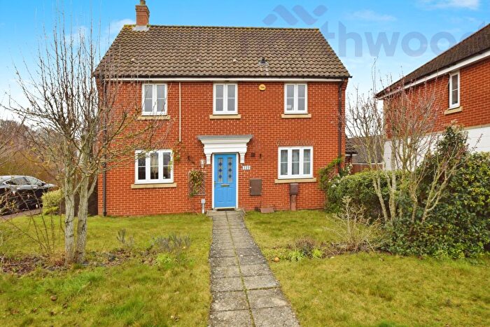 3 Bedroom Detached House To Rent In Lord Nelson Drive, Norwich, NR5
