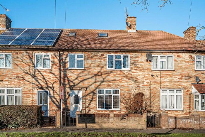 4 Bedroom Terraced House For Sale In Longshaw Road, Chingford, E4