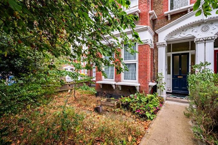 1 Bedroom Flat For Sale In Bromley Road, London, SE6