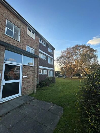 2 Bedroom Flat To Rent In Woodington Close, London, SE9