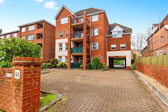 2 Bedroom Apartment For Sale In Westwood Road, Southampton, SO17