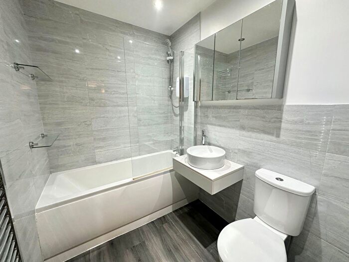 2 Bedroom Property To Rent In Edmund Court, Sheffield, S2