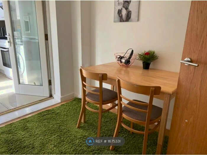 2 Bedroom Flat To Rent In Harlesden Road, London, NW10