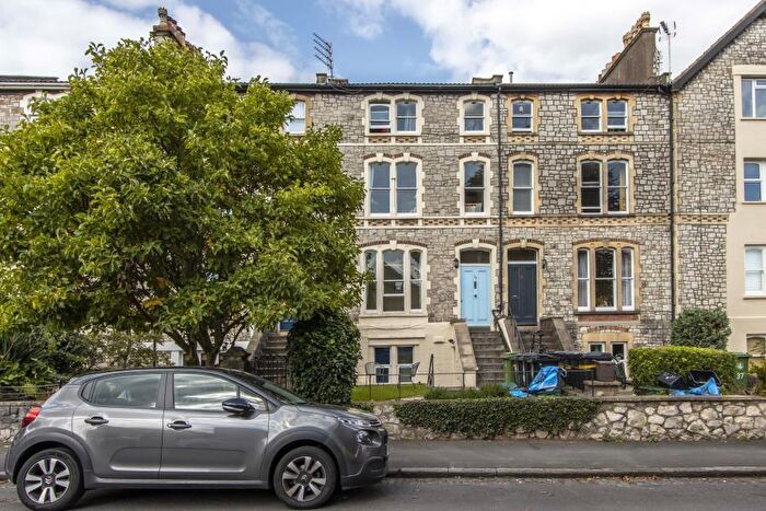 2 Bedroom Flat To Rent In Chandos Road - Redland, BS6