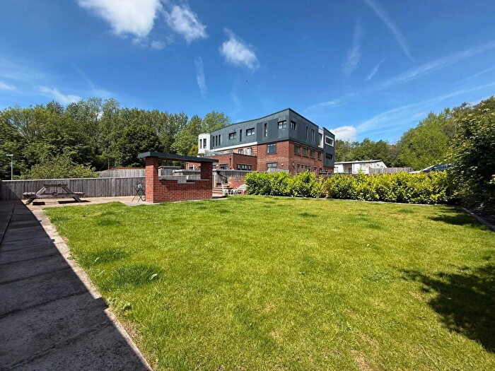 2 Bedroom Apartment For Sale In Baggeridge House, Roadstone Drive, Baggeridge Village, DY3