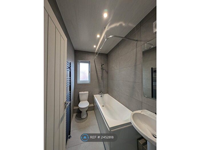 2 Bedroom End Of Terrace House To Rent In Wood Lea, South Elmsall, Pontefract, WF9
