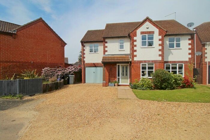 4 Bedroom Detached House For Sale In Aquila Way, Langtoft, PE6
