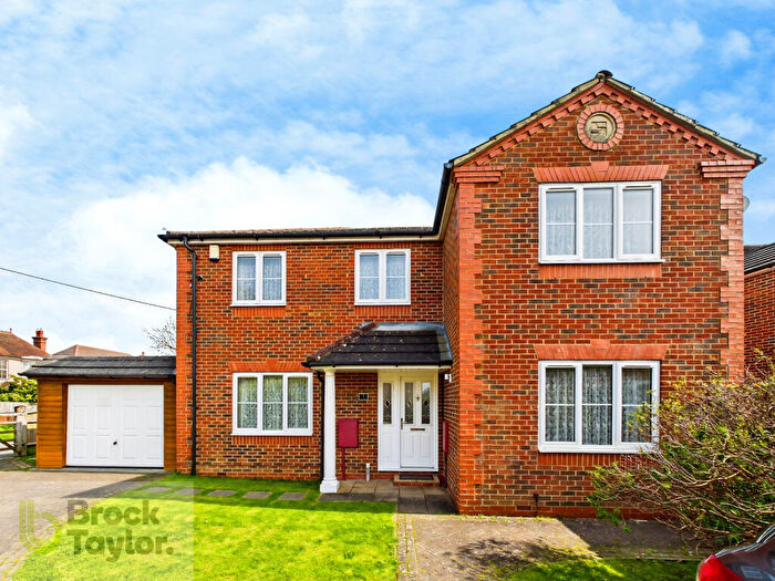 4 Bedroom Detached House For Sale In The Maltings, Burgess Hill, West Sussex, RH15