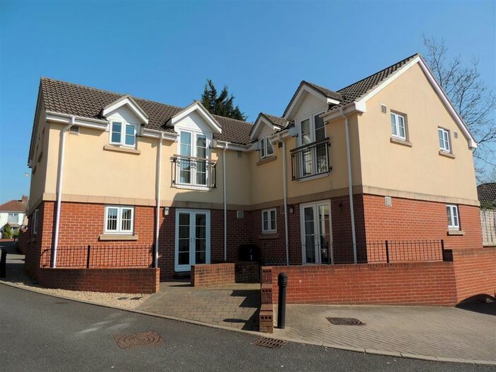 1 Bedroom Flat To Rent In Coombe Brook Close, Kingswood, Bristol, BS15