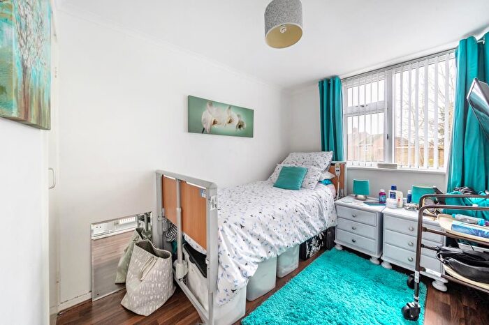 1 Bedroom Flat For Sale In Bracknell, Berkshire, RG12