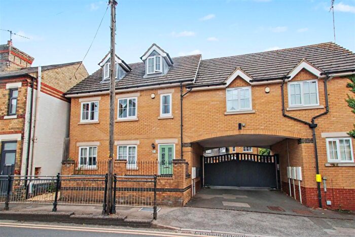 3 Bedroom Semi-Detached House To Rent In High Street, Higham Ferrers, Rushden, NN10