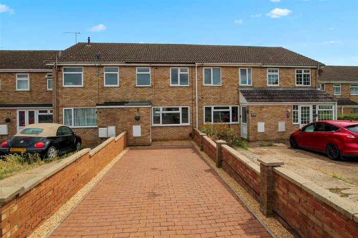 3 Bedroom Terraced House To Rent In Norman Way, Irchester, Wellingborough, NN29