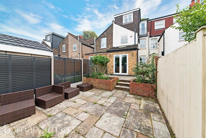 3 Bedroom House To Rent In Tharp Road, Wallington, SM6