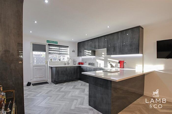 3 Bedroom Detached Bungalow For Sale In Burrsville Mews, Clacton On Sea, CO15