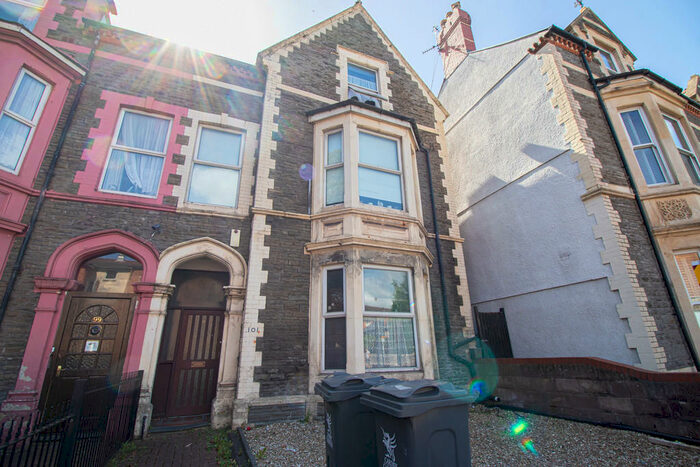 Apartment To Rent In Cowbridge Road East, Cardiff, CF11