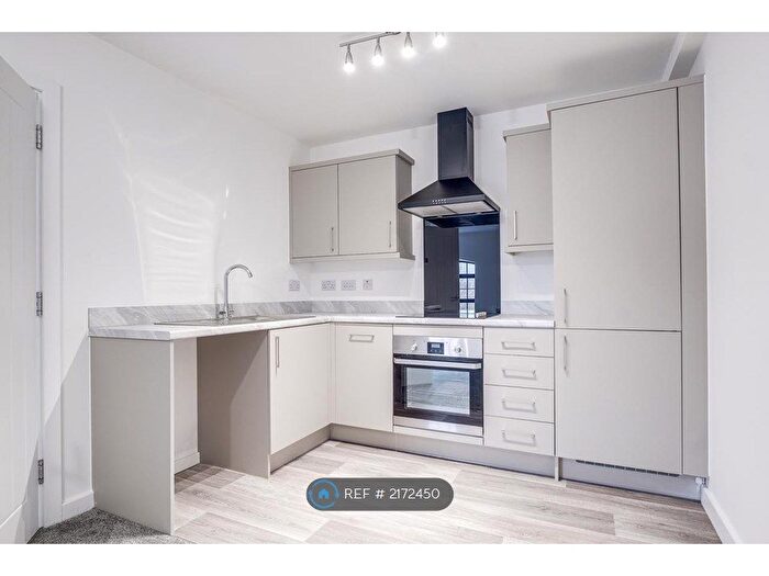 2 Bedroom Flat To Rent In Plough Maltings, Burton-On-Trent, DE14