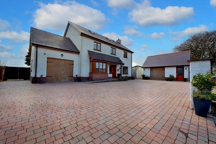 6 Bedroom Detached House For Sale In Coed Y Bryn, Llandysul, SA44